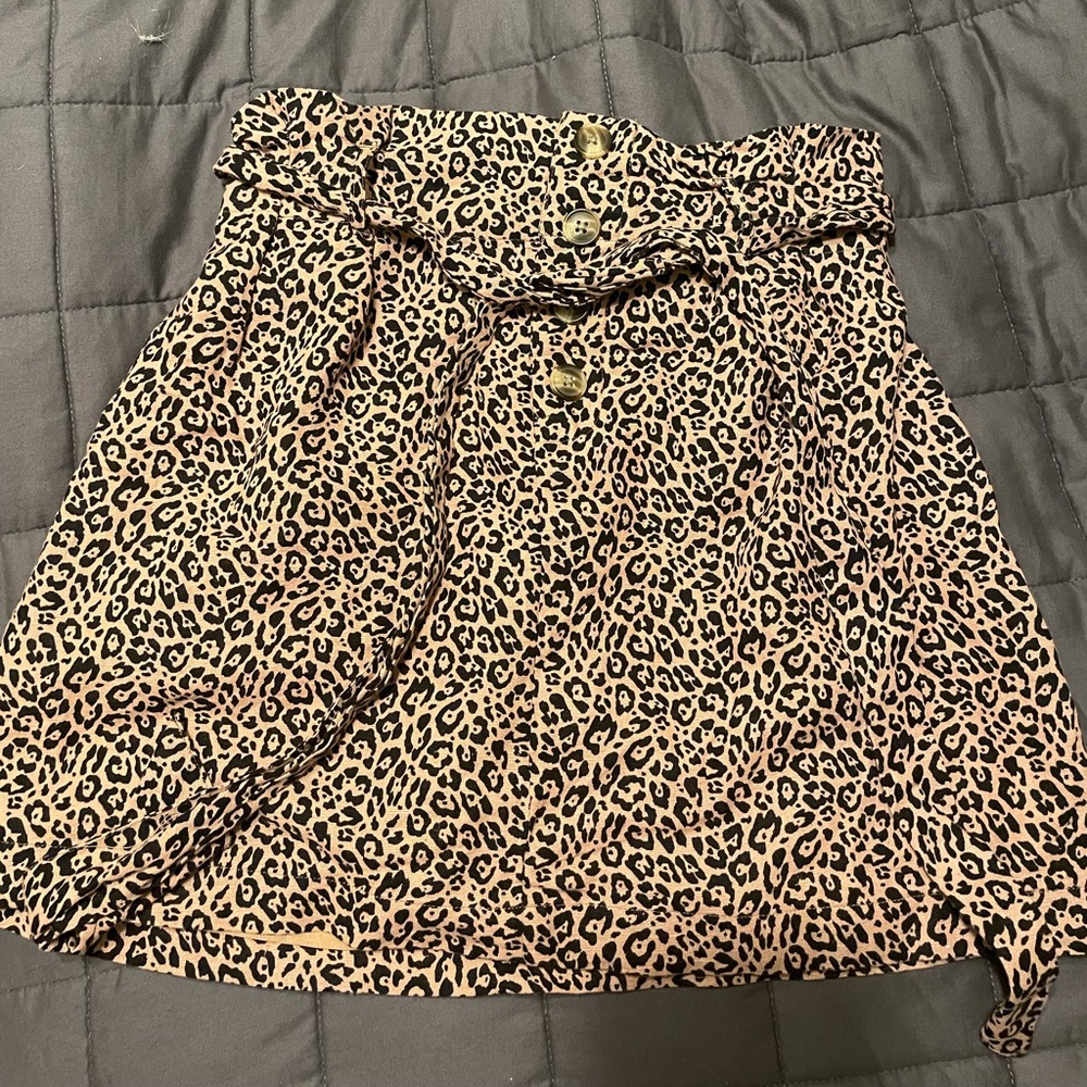American Eagle leopard print mini skirt